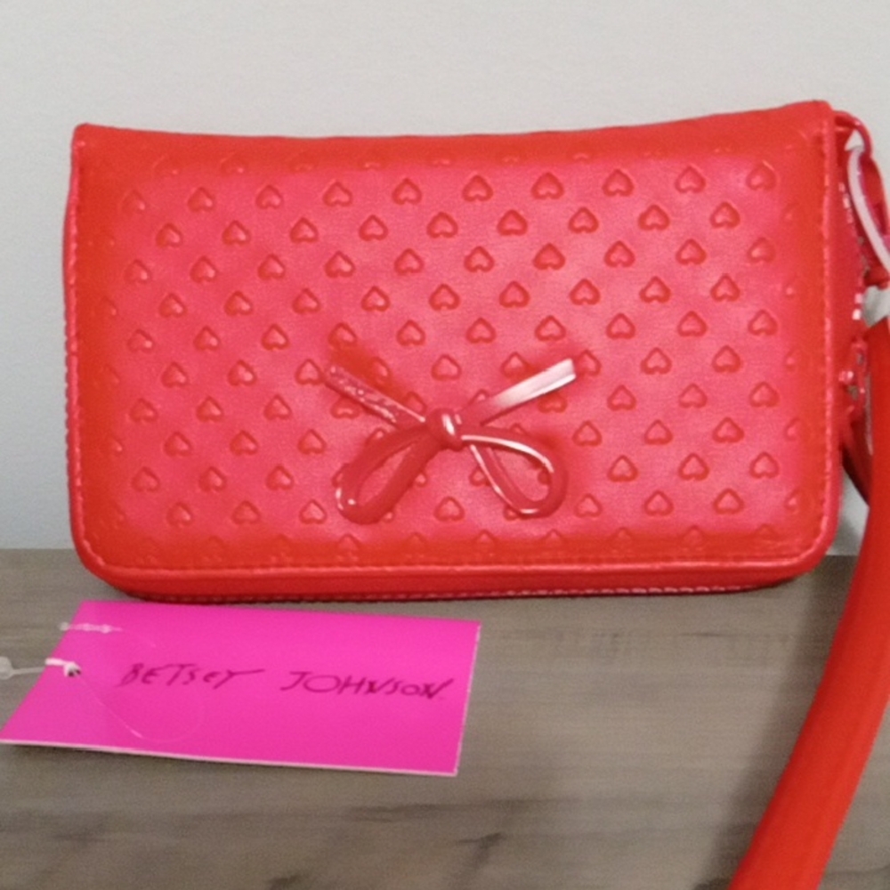 Betsey Johnson Red Heart-Patterned Wallet Wristlet New CLEARANCE! FINAL PRICE!